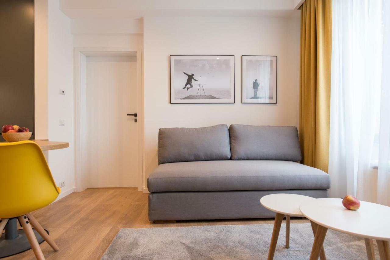 Arbans Elegant Apartment In The City Center Bucharest Exterior photo