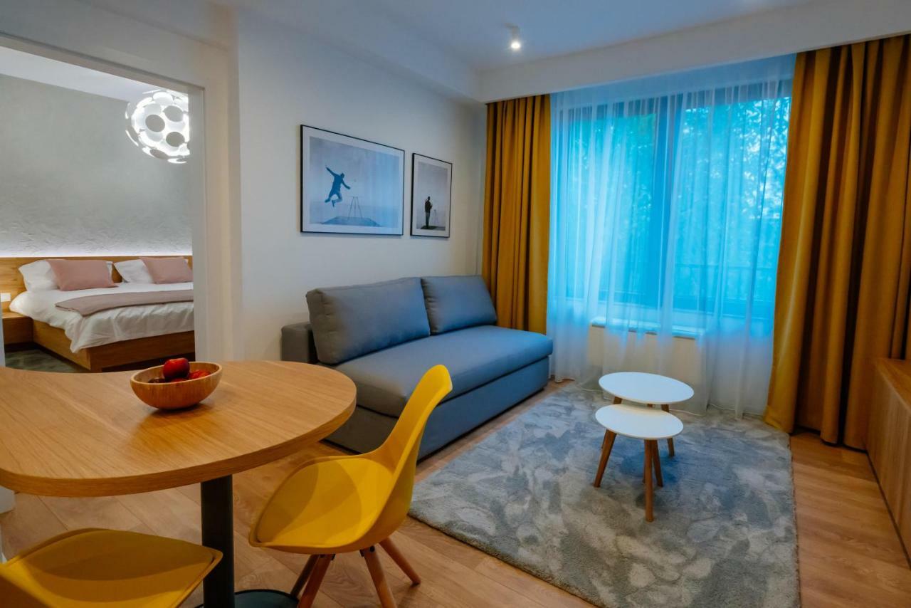 Arbans Elegant Apartment In The City Center Bucharest Exterior photo