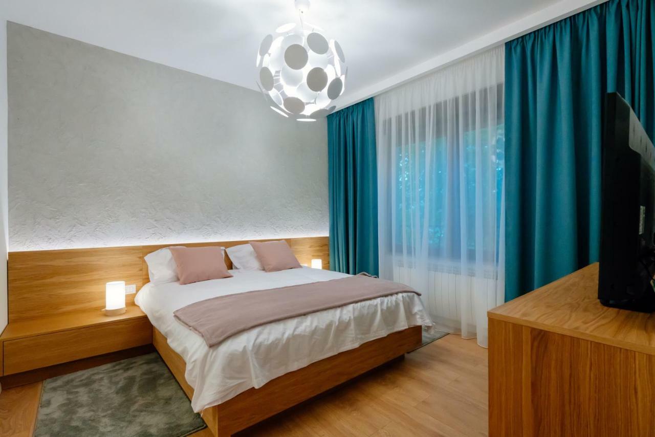 Arbans Elegant Apartment In The City Center Bucharest Exterior photo